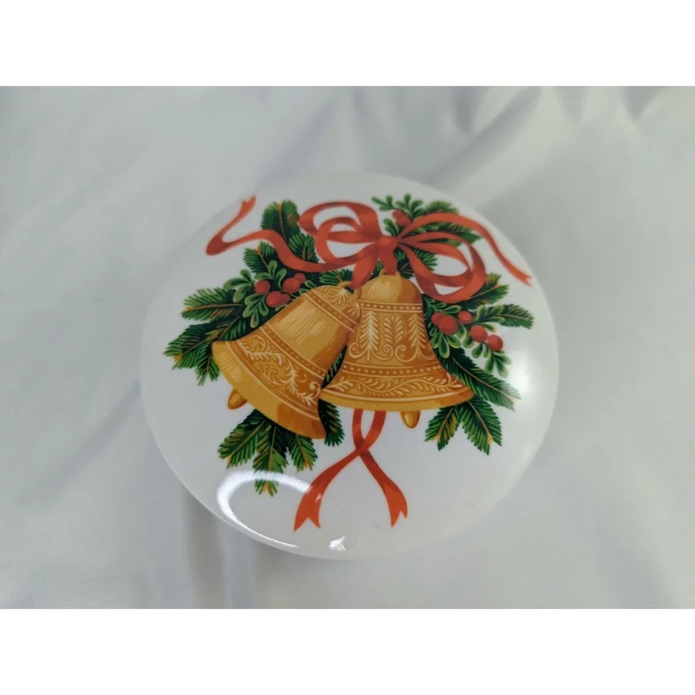 Mikasa Bells of‎ Holly Covered Trinket Dish